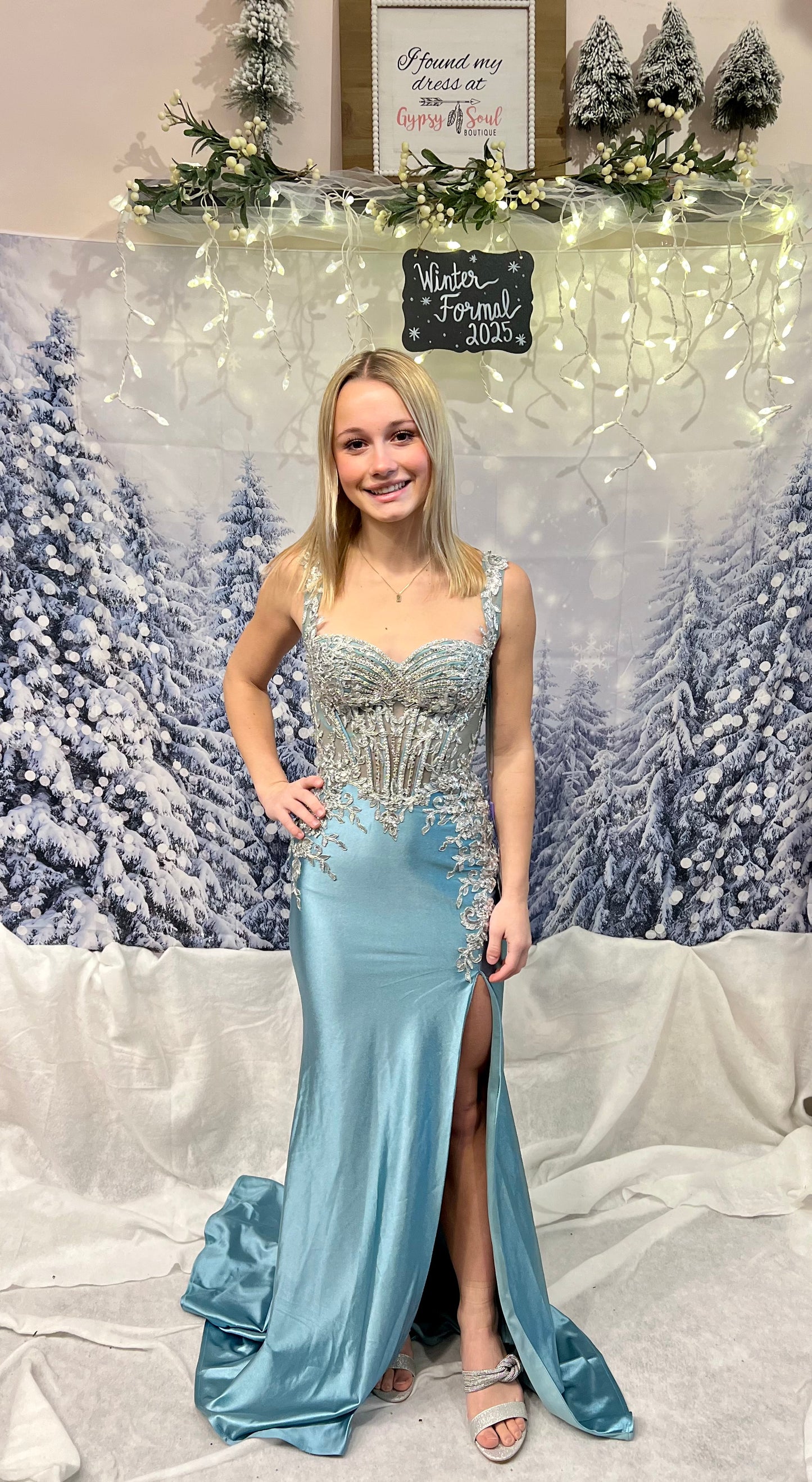FITTED SATIN & LACE GOWN